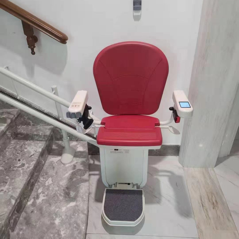 <b>斜掛座椅式升降機</b>