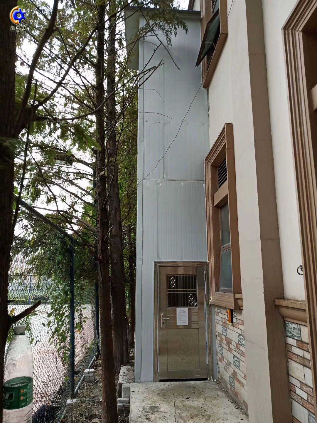 垂直無障礙升降平臺(tái)