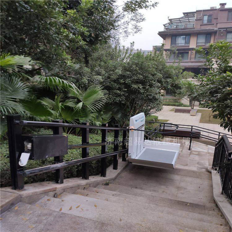 無障礙升降機(jī)